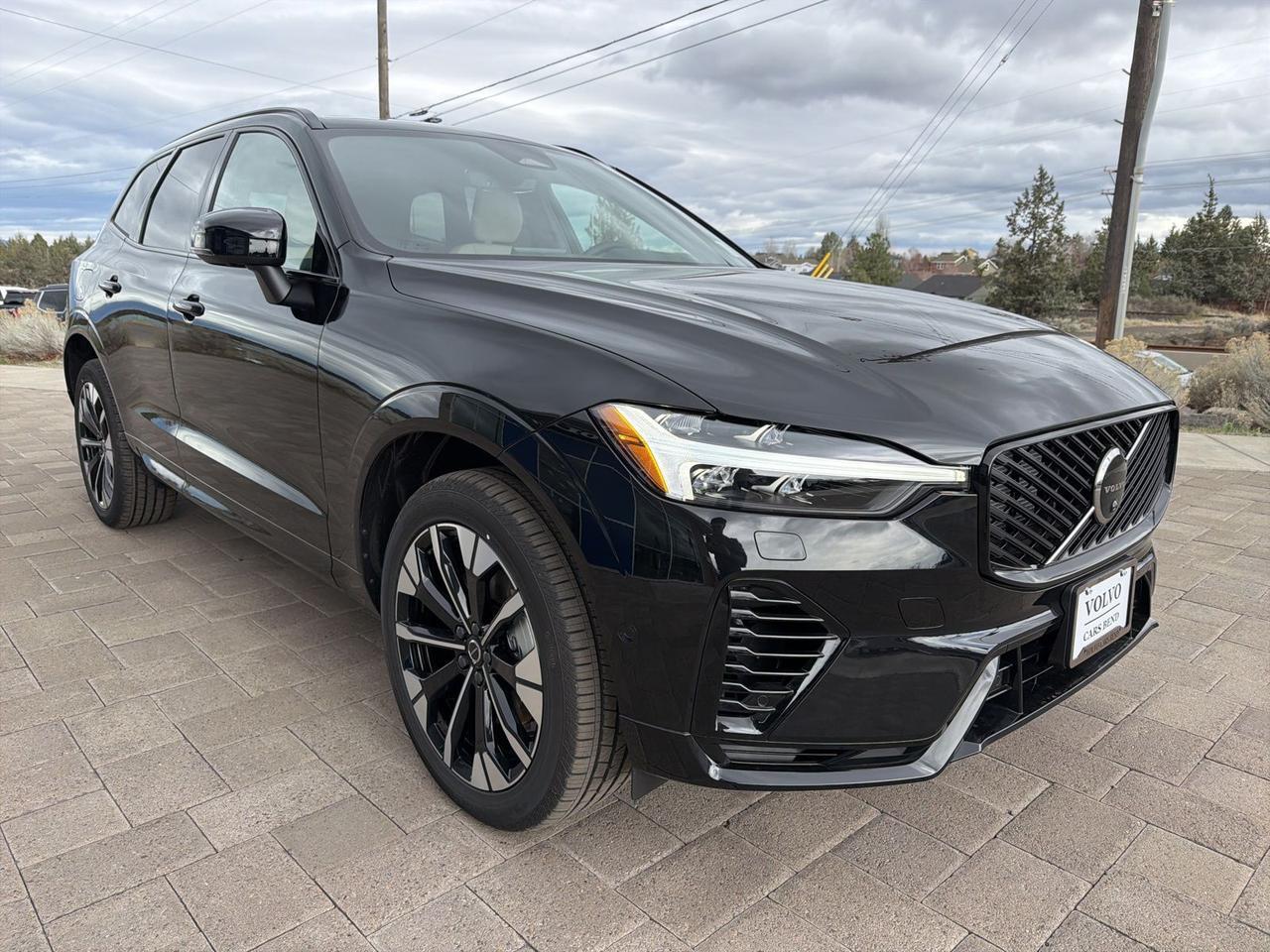 2026 Volvo XC60 Plug-In Hybrid T8 Plus Bend OR