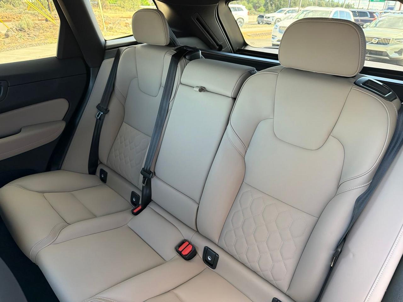 2026 Volvo XC60 Plug-In Hybrid T8 Plus Bend OR