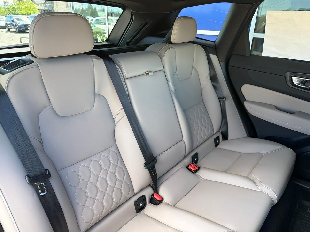 2026 Volvo XC60 Plug-In Hybrid T8 Plus Bend OR