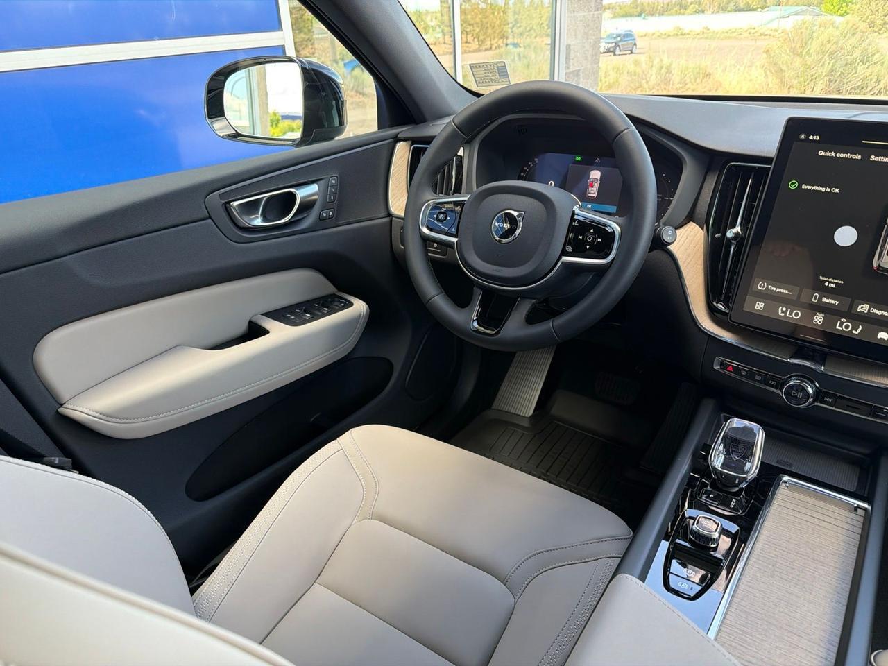 2026 Volvo XC60 Plug-In Hybrid T8 Plus Bend OR