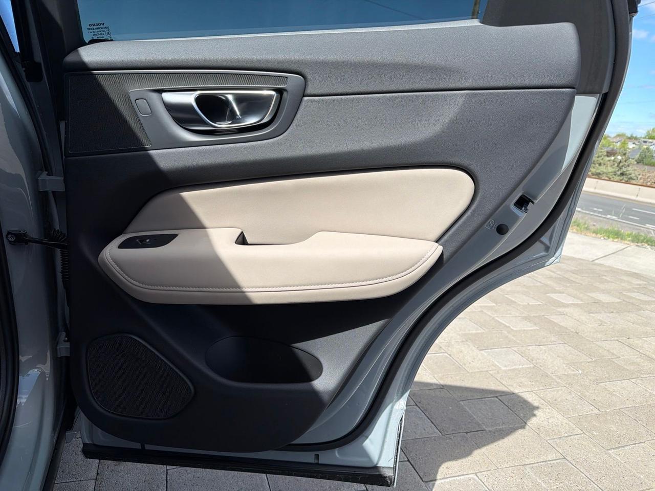 2026 Volvo XC60 Plug-In Hybrid T8 Plus Bend OR