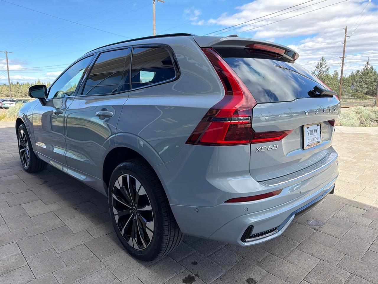 2026 Volvo XC60 Plug-In Hybrid T8 Plus Bend OR