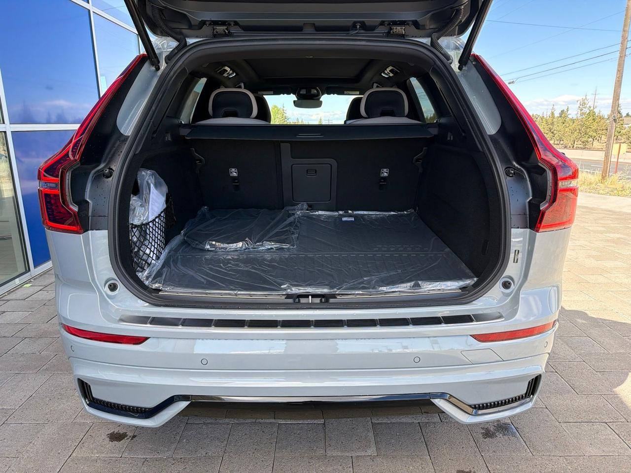 2026 Volvo XC60 Plug-In Hybrid T8 Plus Bend OR