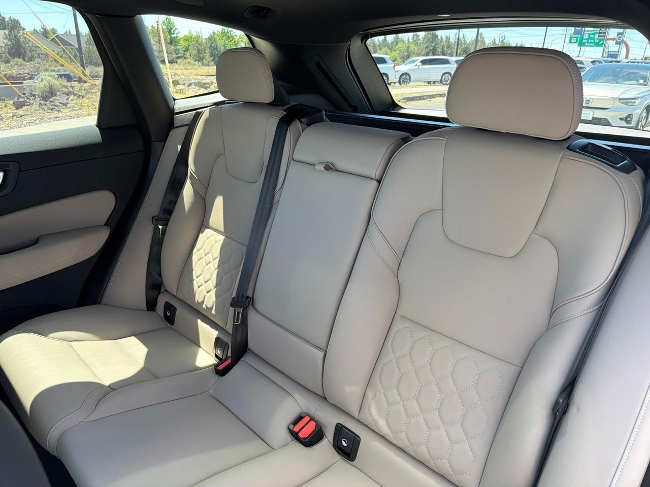 2026 Volvo XC60 Plug-In Hybrid T8 Plus Bend OR