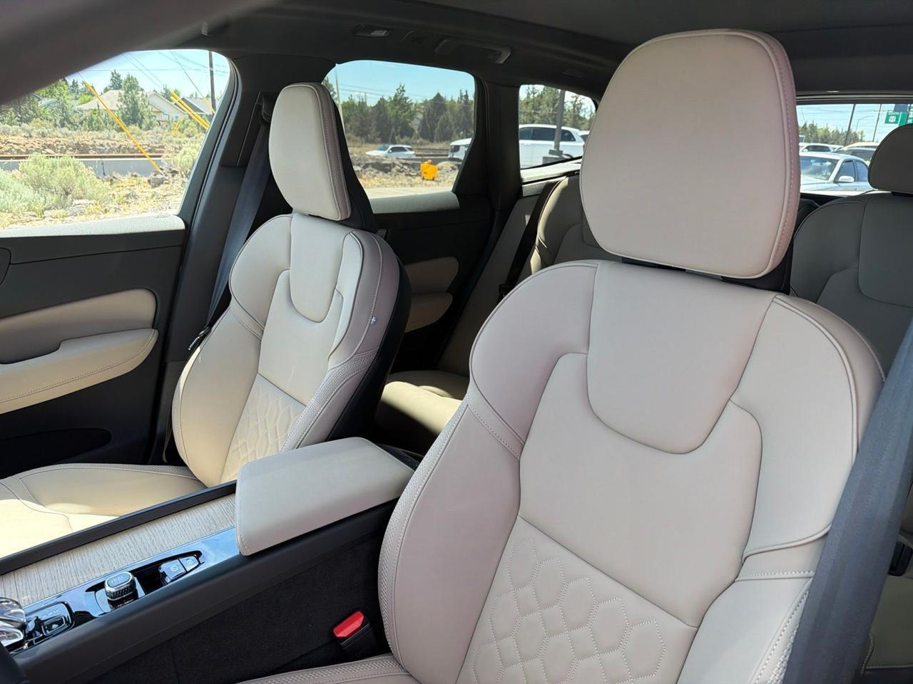 2026 Volvo XC60 Plug-In Hybrid T8 Plus Bend OR