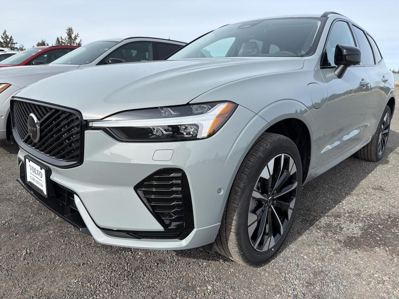 2026 Volvo XC60 Plug-In Hybrid T8 Plus