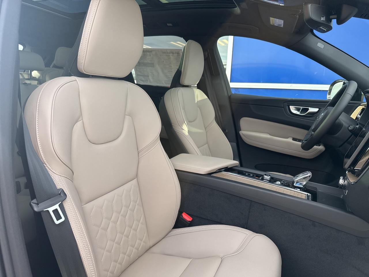 2026 Volvo XC60 Plug-In Hybrid T8 Plus Bend OR