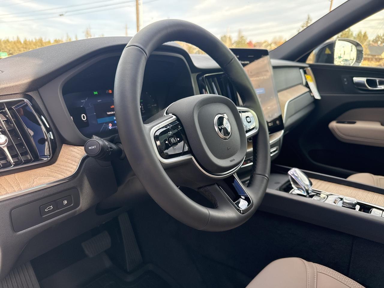 2026 Volvo XC60 Plug-In Hybrid T8 Plus Bend OR