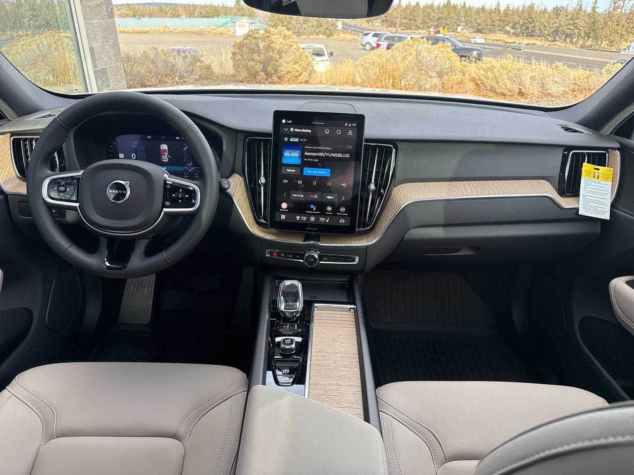 2026 Volvo XC60 Plug-In Hybrid T8 Plus Bend OR