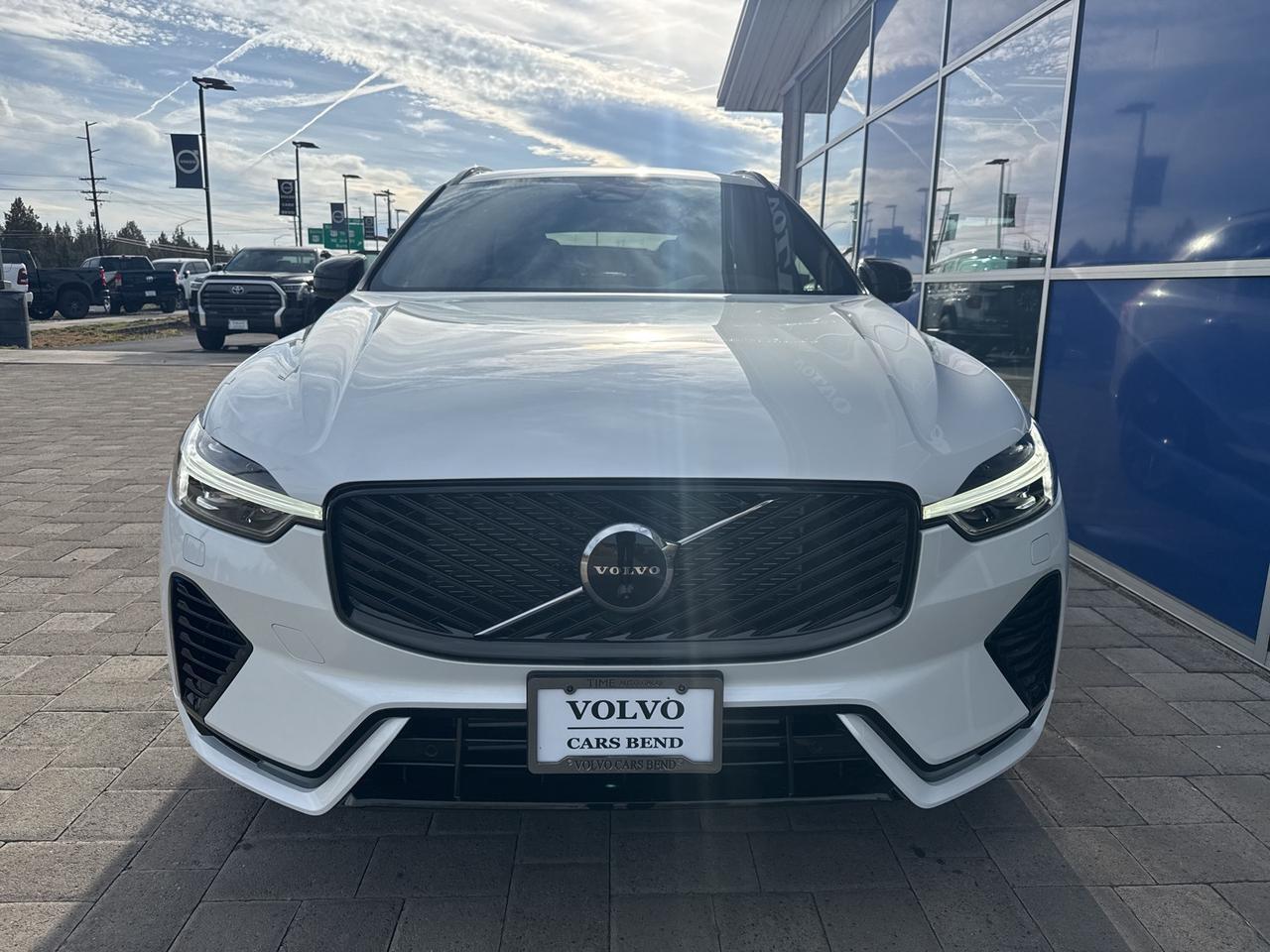 2026 Volvo XC60 Plug-In Hybrid T8 Plus Bend OR