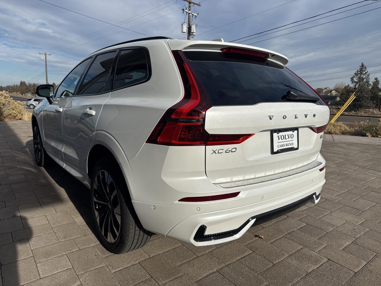 2026 Volvo XC60 Plug-In Hybrid T8 Plus Bend OR