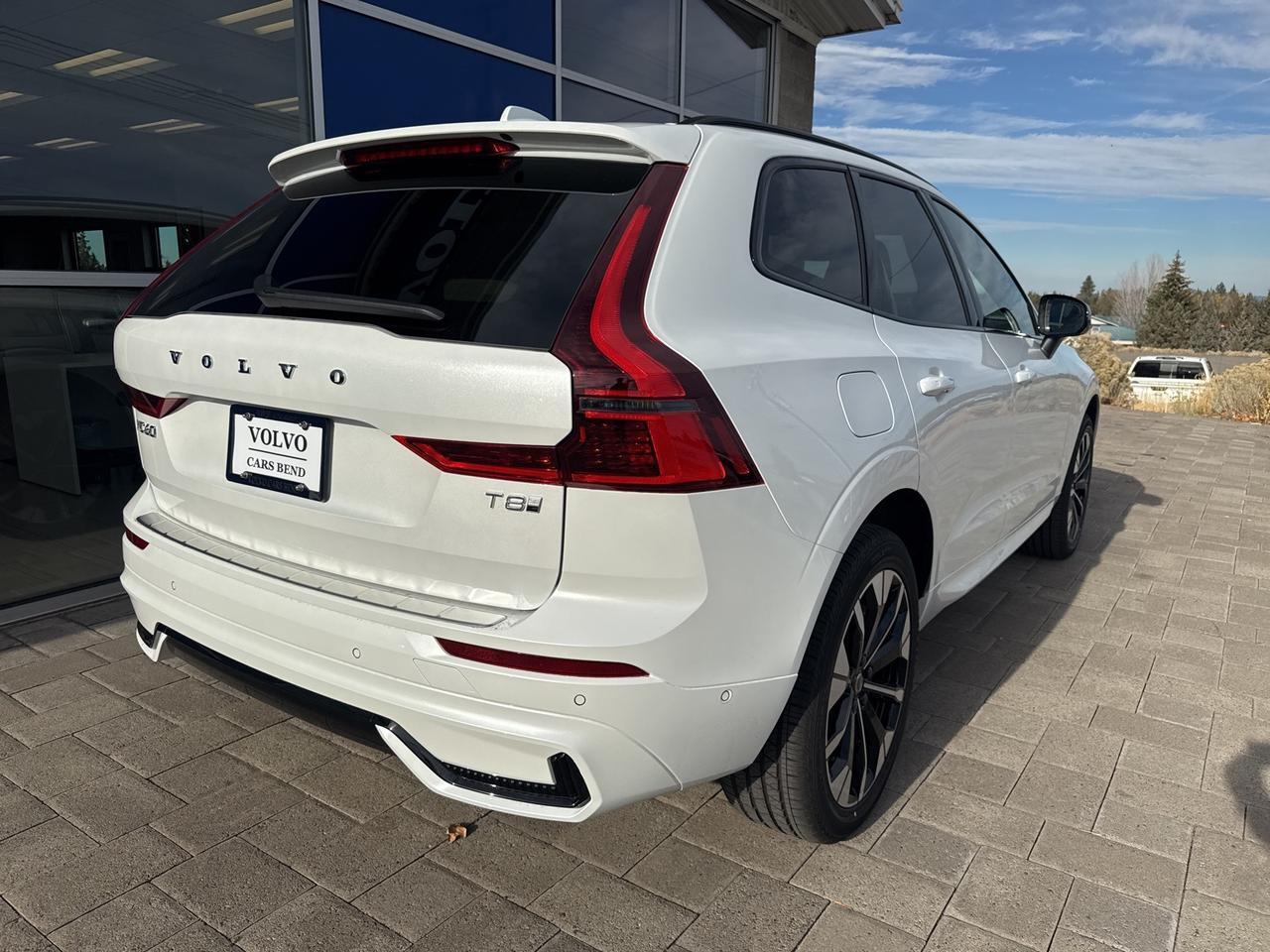 2026 Volvo XC60 Plug-In Hybrid T8 Plus Bend OR