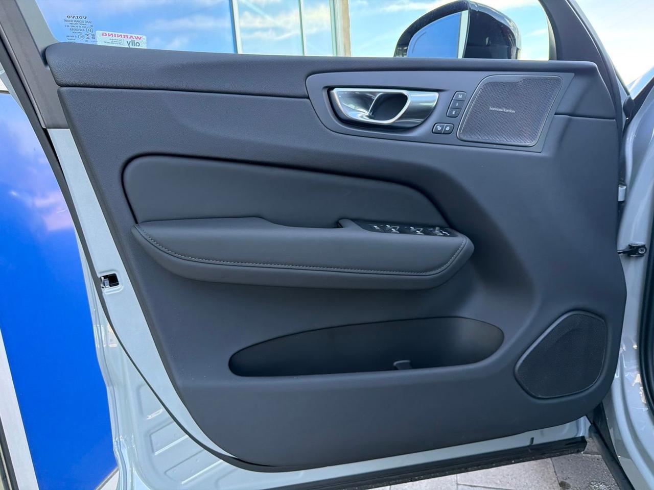 2026 Volvo XC60 Plug-In Hybrid T8 Plus Bend OR