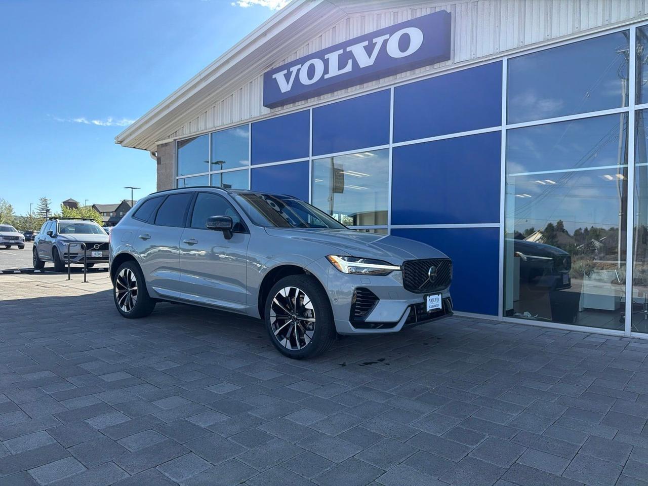2026 Volvo XC60 Plug-In Hybrid T8 Plus