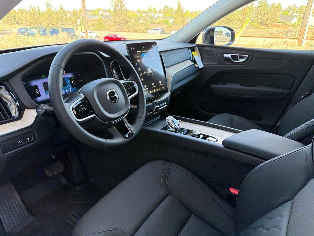 2026 Volvo XC60 Plug-In Hybrid T8 Plus Bend OR