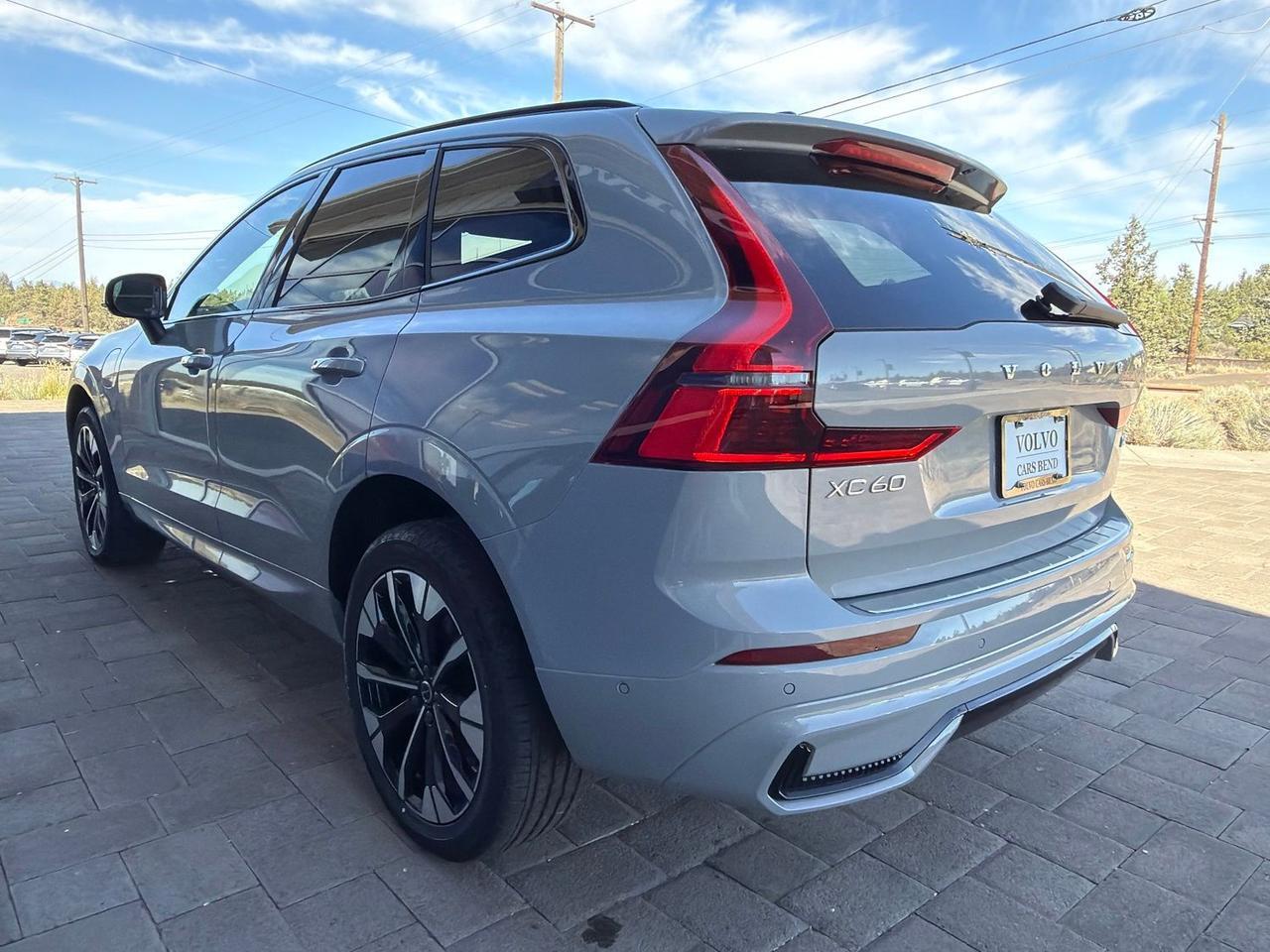 2026 Volvo XC60 Plug-In Hybrid T8 Plus Bend OR