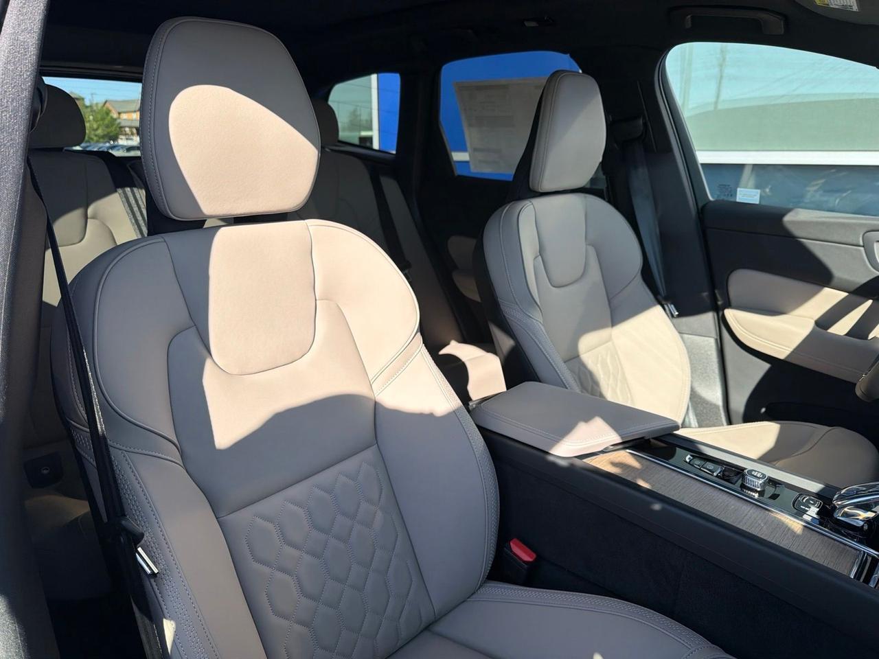 2026 Volvo XC60 Plug-In Hybrid T8 Plus Bend OR