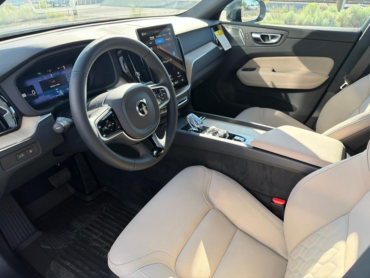 2026 Volvo XC60 Plug-In Hybrid T8 Plus Bend OR