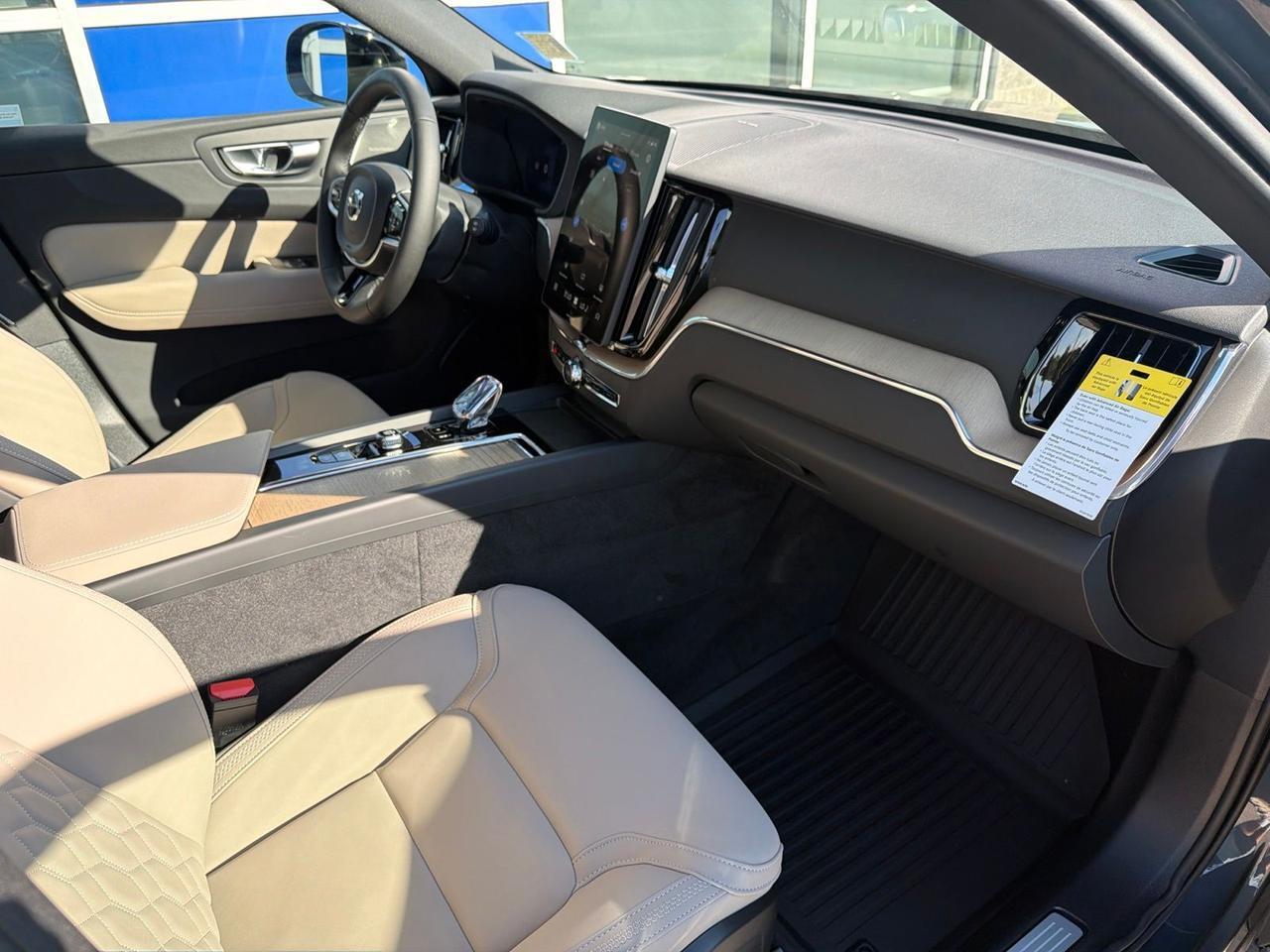 2026 Volvo XC60 Plug-In Hybrid T8 Plus Bend OR