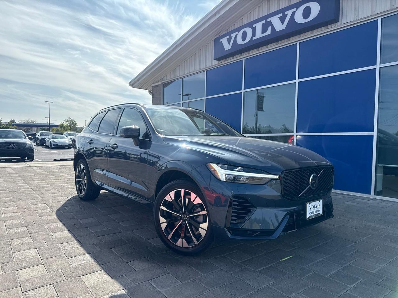 2026 Volvo XC60 Plug-In Hybrid T8 Plus
