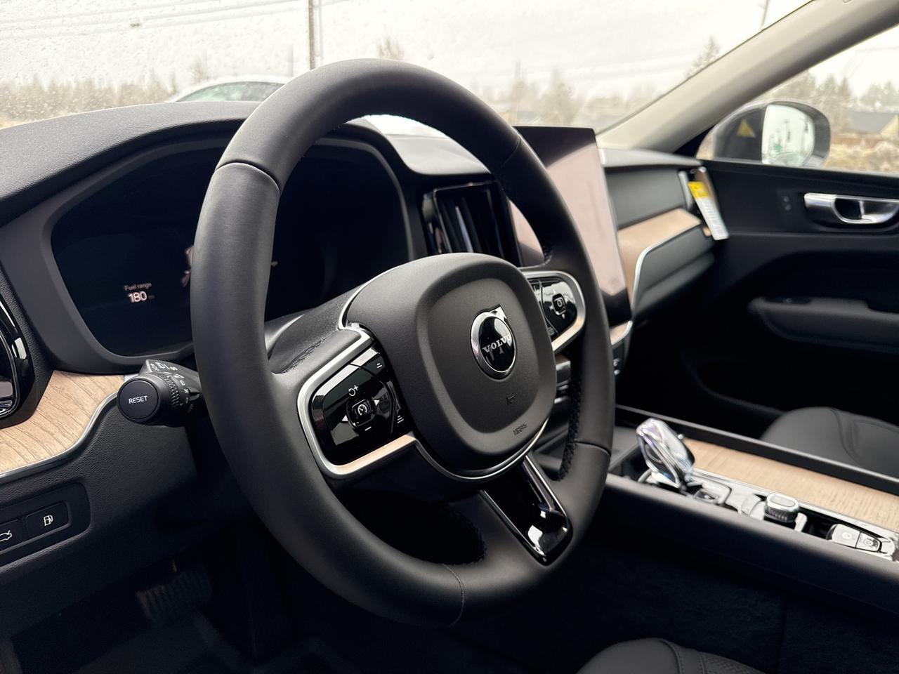 2026 Volvo XC60 Plug-In Hybrid T8 Plus Bend OR