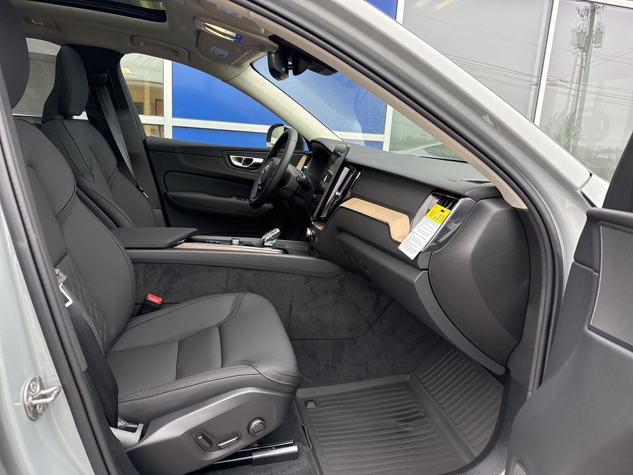 2026 Volvo XC60 Plug-In Hybrid T8 Plus Bend OR