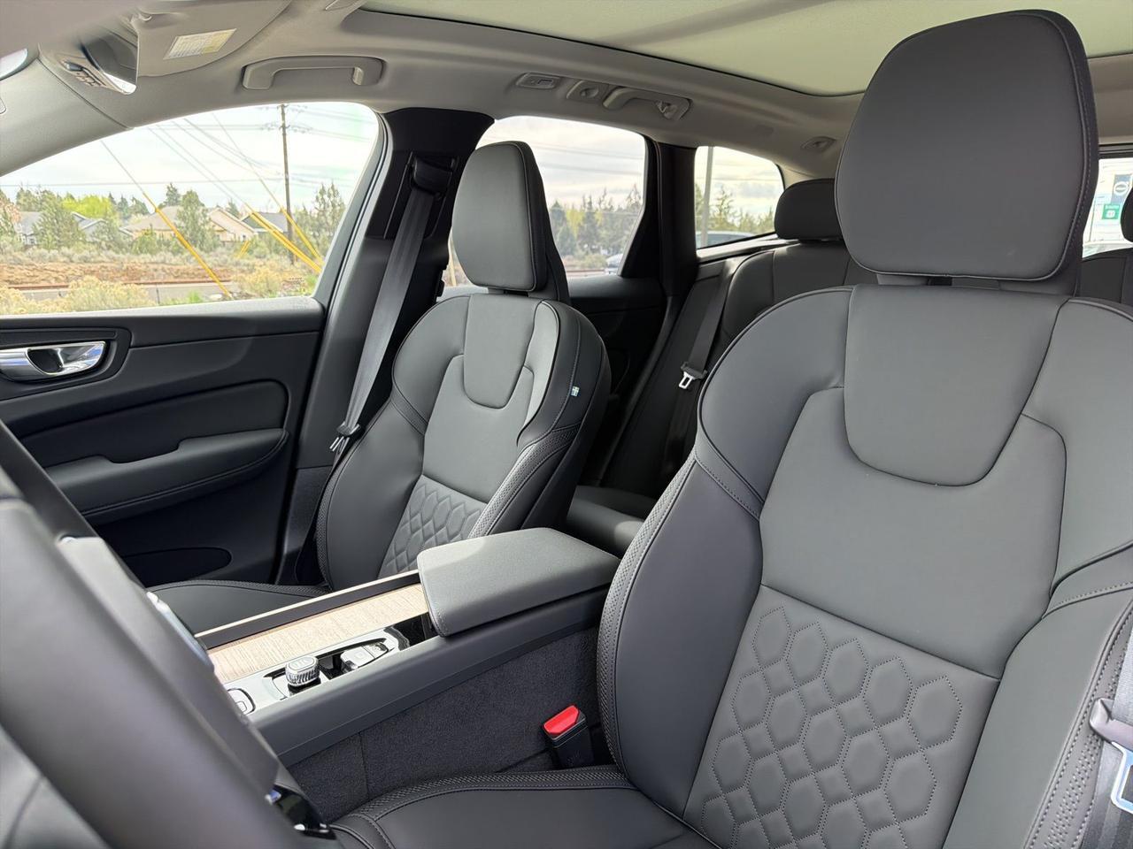 2026 Volvo XC60 Plug-In Hybrid T8 Plus Bend OR