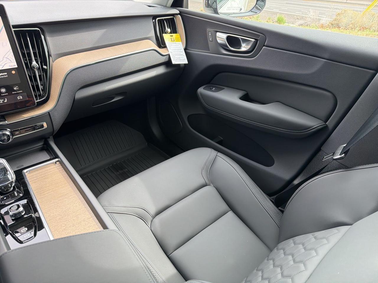 2026 Volvo XC60 Plug-In Hybrid T8 Plus Bend OR