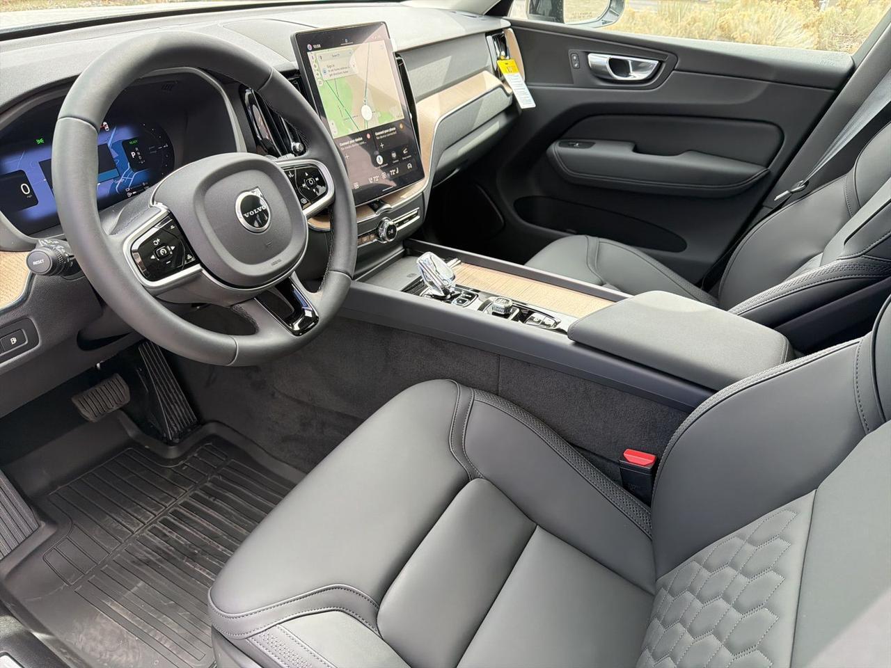 2026 Volvo XC60 Plug-In Hybrid T8 Plus Bend OR