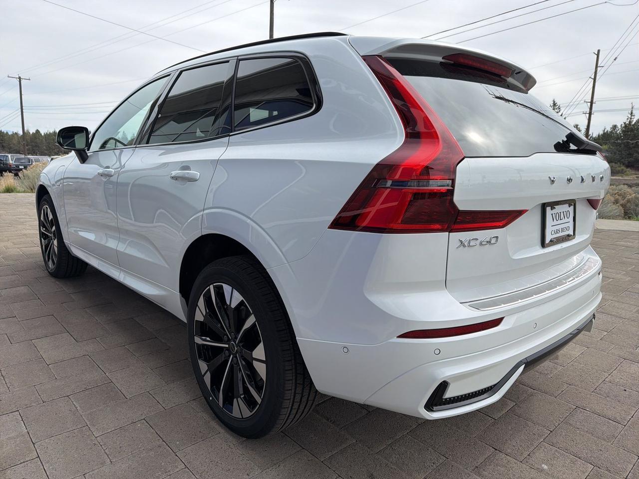 2026 Volvo XC60 Plug-In Hybrid T8 Plus Bend OR