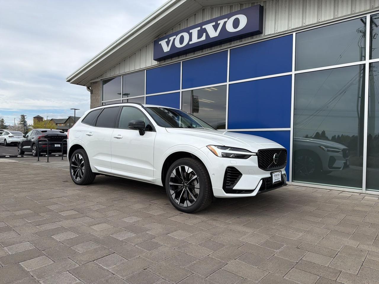 2026 Volvo XC60 Plug-In Hybrid T8 Plus