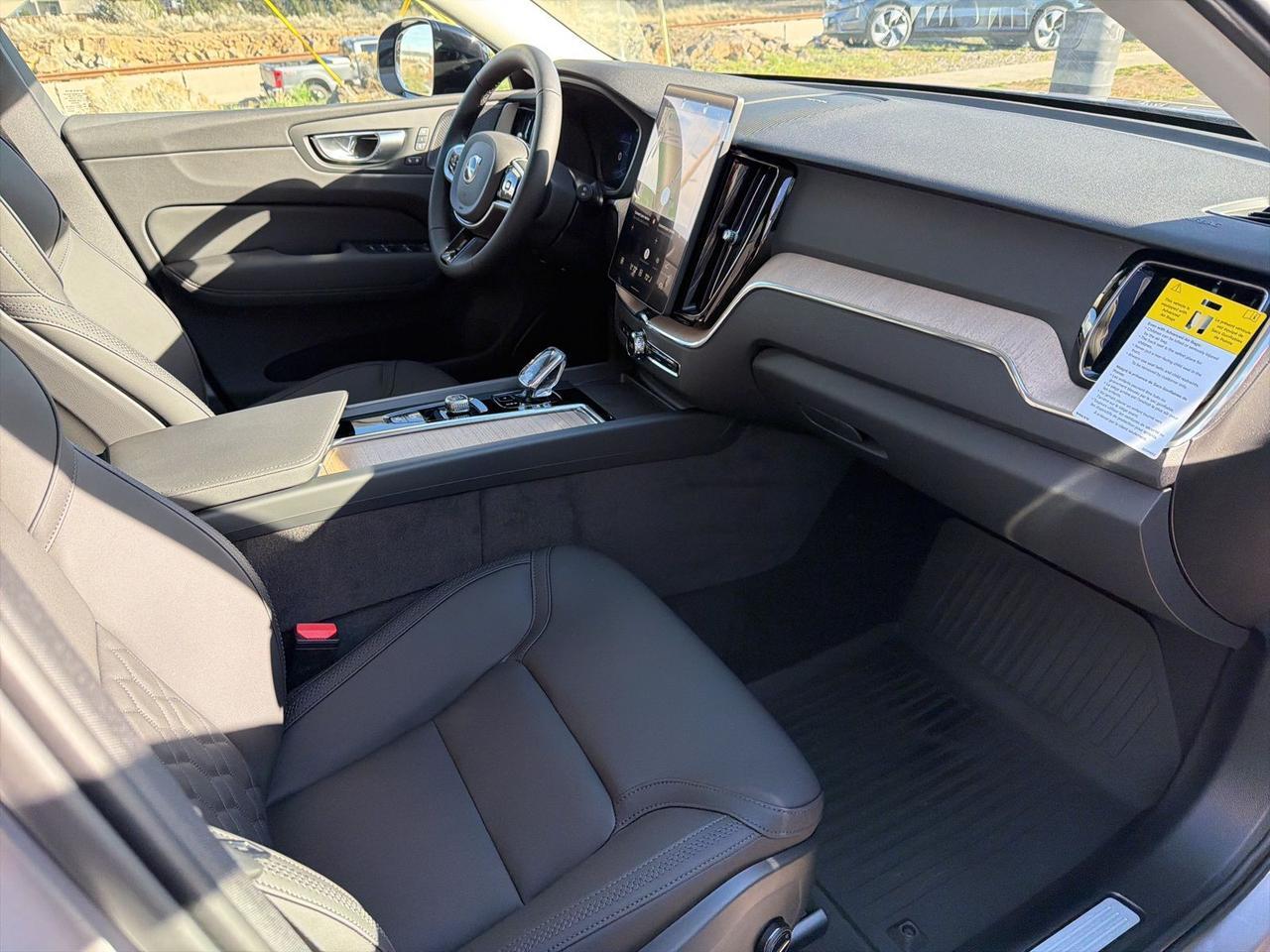 2026 Volvo XC60 Plug-In Hybrid T8 Plus Bend OR