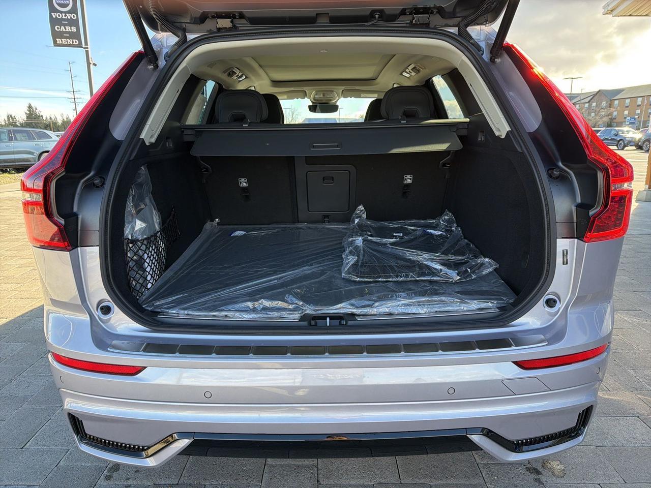 2026 Volvo XC60 Plug-In Hybrid T8 Plus Bend OR