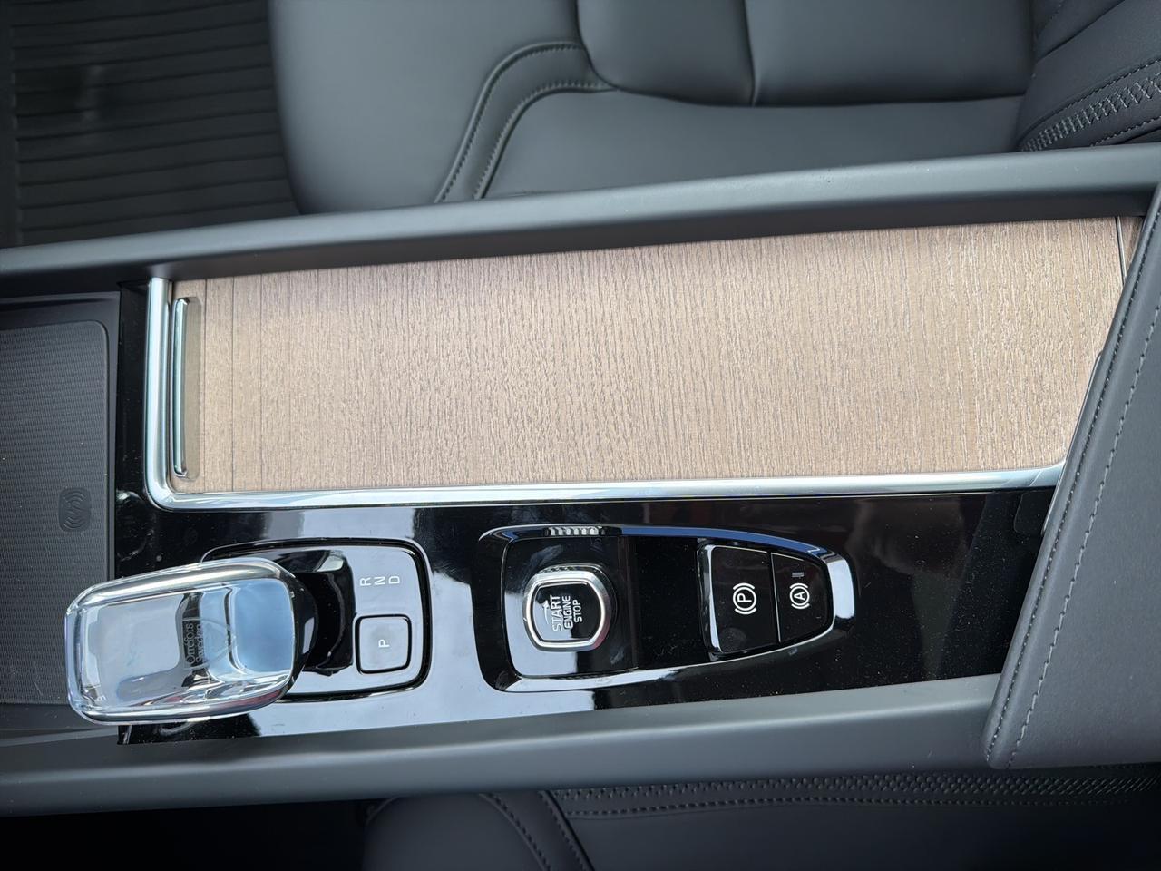 2026 Volvo XC60 Plug-In Hybrid T8 Plus Bend OR