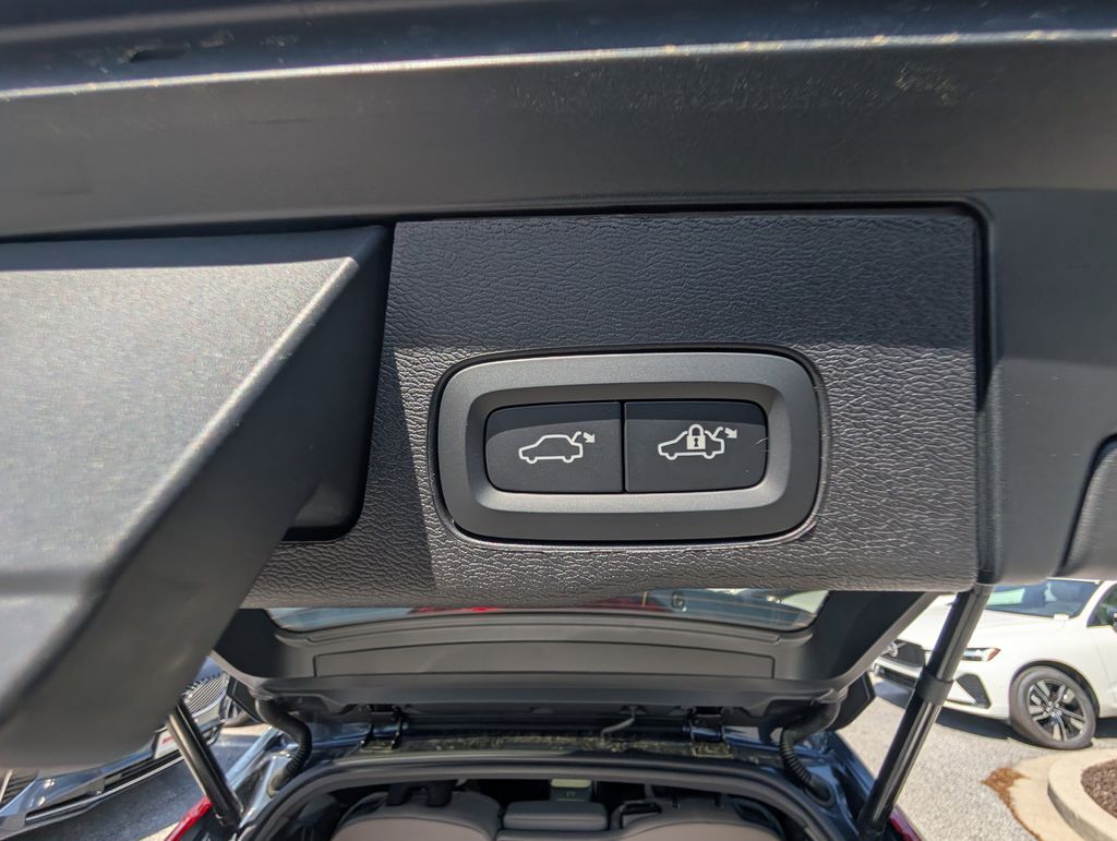 2026 Volvo XC60 Plug-In Hybrid T8 Plus Hunt Valley MD
