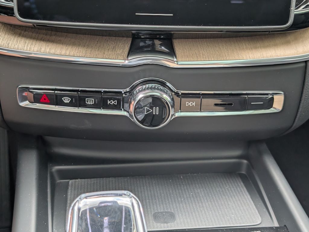 2026 Volvo XC60 Plug-In Hybrid T8 Plus Hunt Valley MD