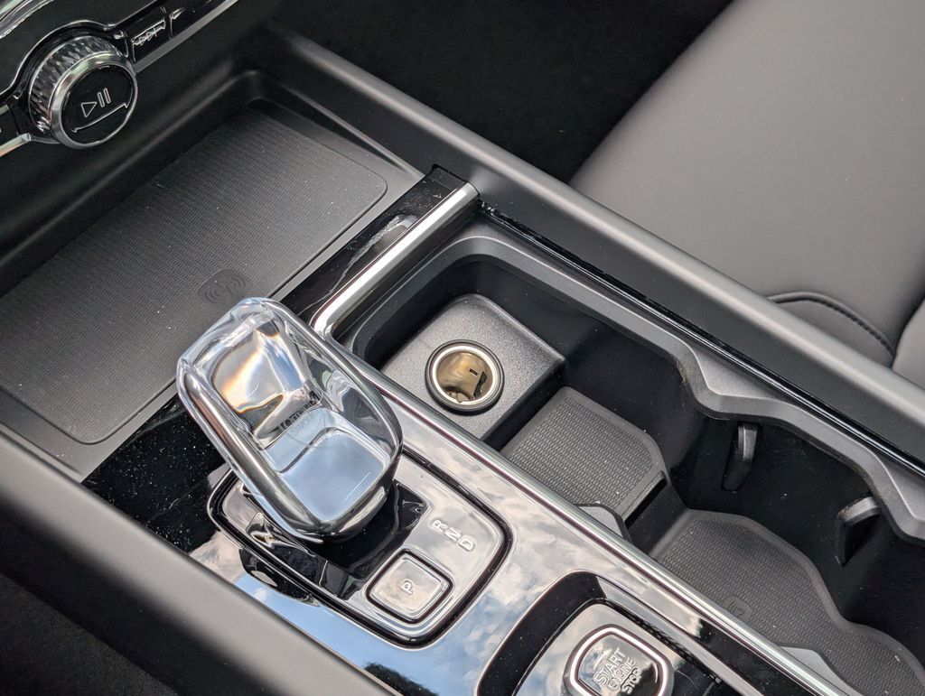 2026 Volvo XC60 Plug-In Hybrid T8 Plus Hunt Valley MD