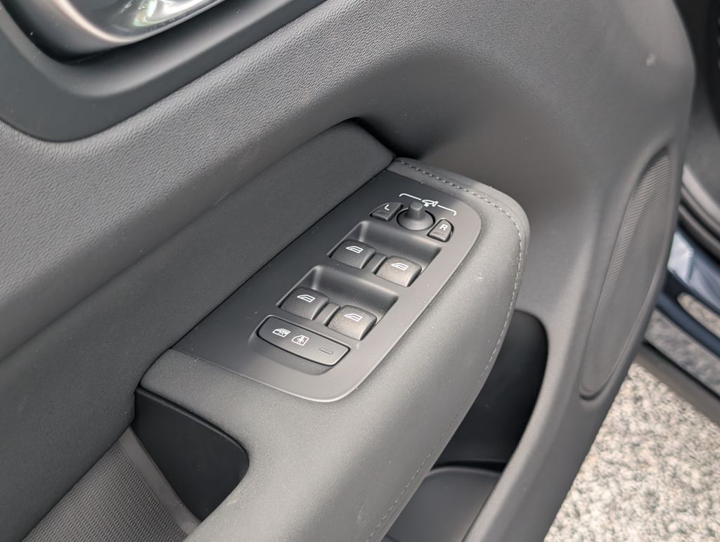 2026 Volvo XC60 Plug-In Hybrid T8 Plus Hunt Valley MD