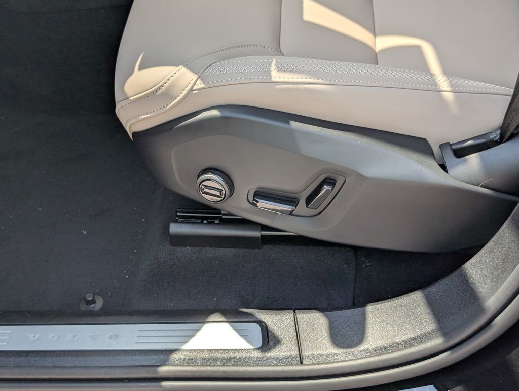 2026 Volvo XC60 Plug-In Hybrid T8 Plus Hunt Valley MD