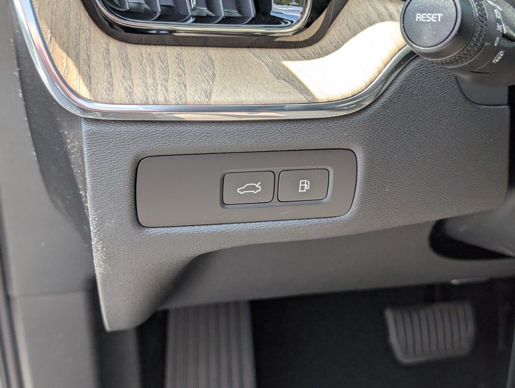 2026 Volvo XC60 Plug-In Hybrid T8 Plus Hunt Valley MD