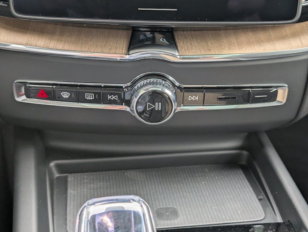2026 Volvo XC60 Plug-In Hybrid T8 Plus Hunt Valley MD