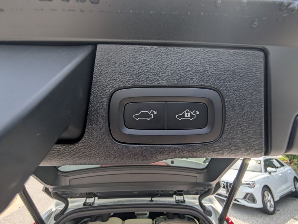 2026 Volvo XC60 Plug-In Hybrid T8 Plus Hunt Valley MD