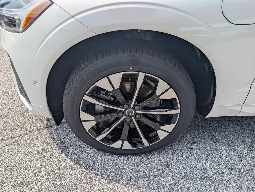 2026 Volvo XC60 Plug-In Hybrid T8 Plus Hunt Valley MD
