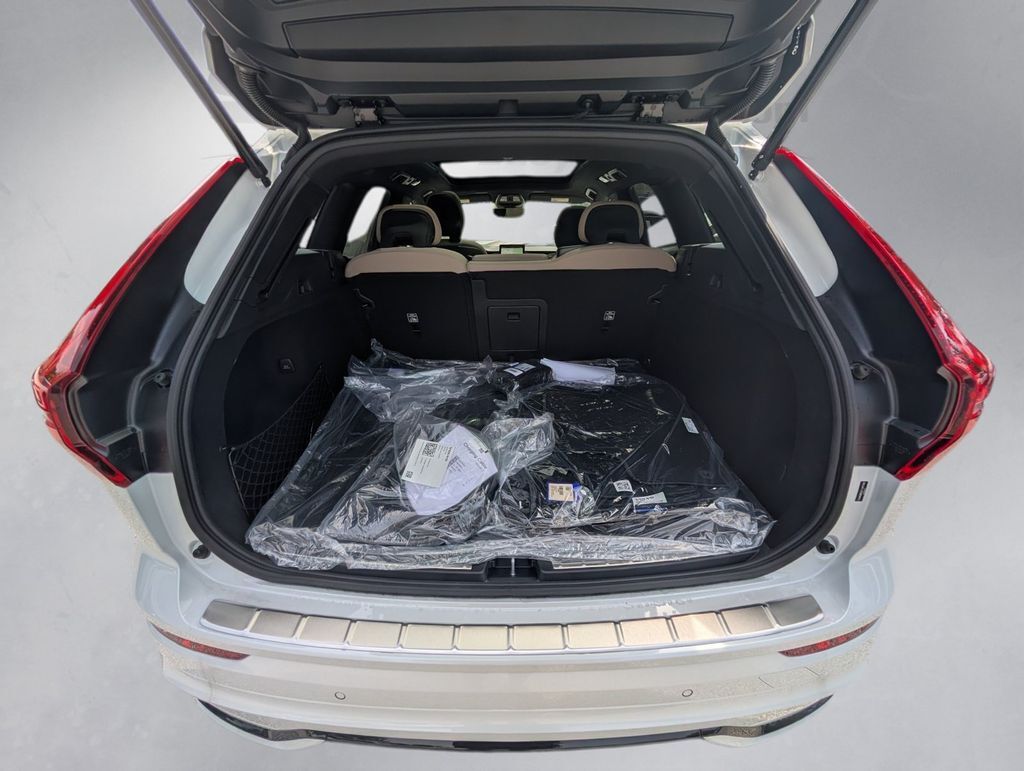 2026 Volvo XC60 Plug-In Hybrid T8 Plus Hunt Valley MD