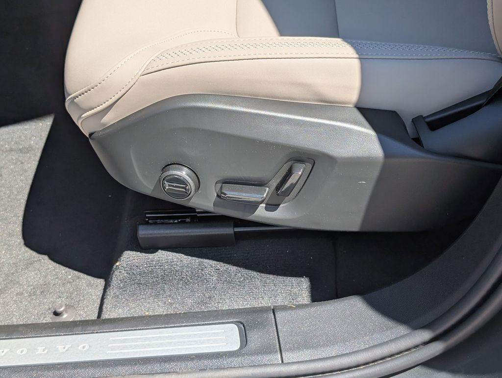 2026 Volvo XC60 Plug-In Hybrid T8 Plus Hunt Valley MD