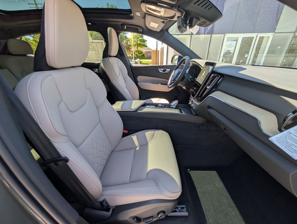 2026 Volvo XC60 Plug-In Hybrid T8 Plus Hunt Valley MD