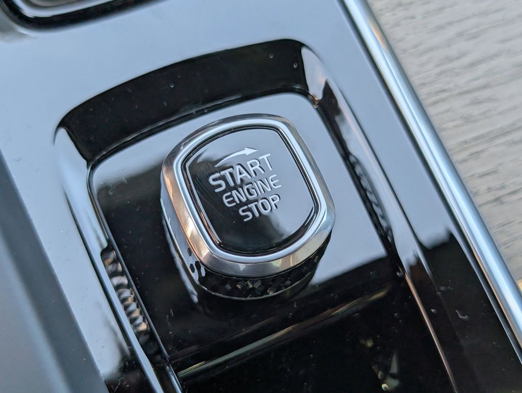 2026 Volvo XC60 Plug-In Hybrid T8 Plus Hunt Valley MD