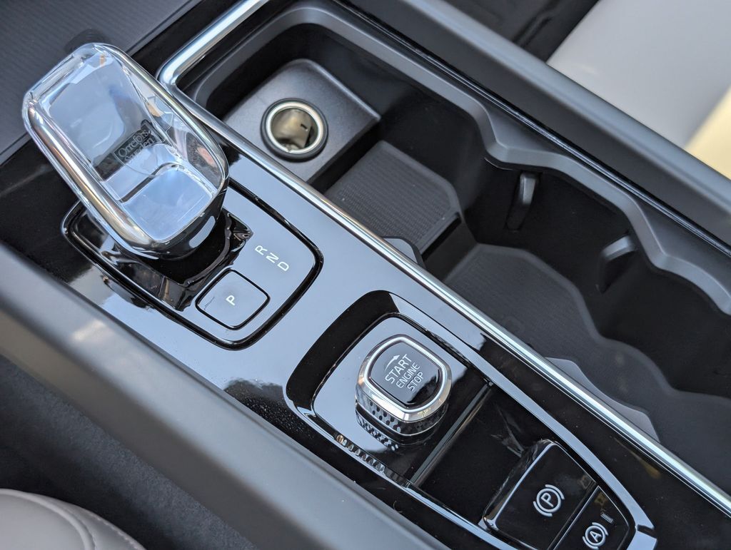 2026 Volvo XC60 Plug-In Hybrid T8 Plus Hunt Valley MD