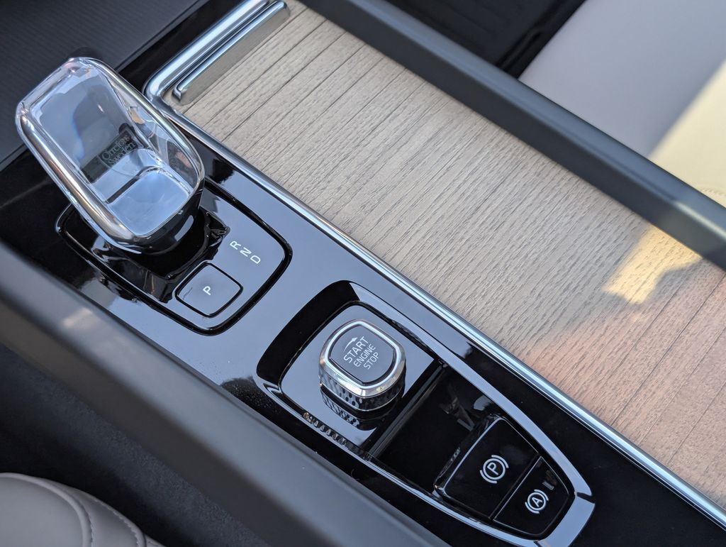 2026 Volvo XC60 Plug-In Hybrid T8 Plus Hunt Valley MD