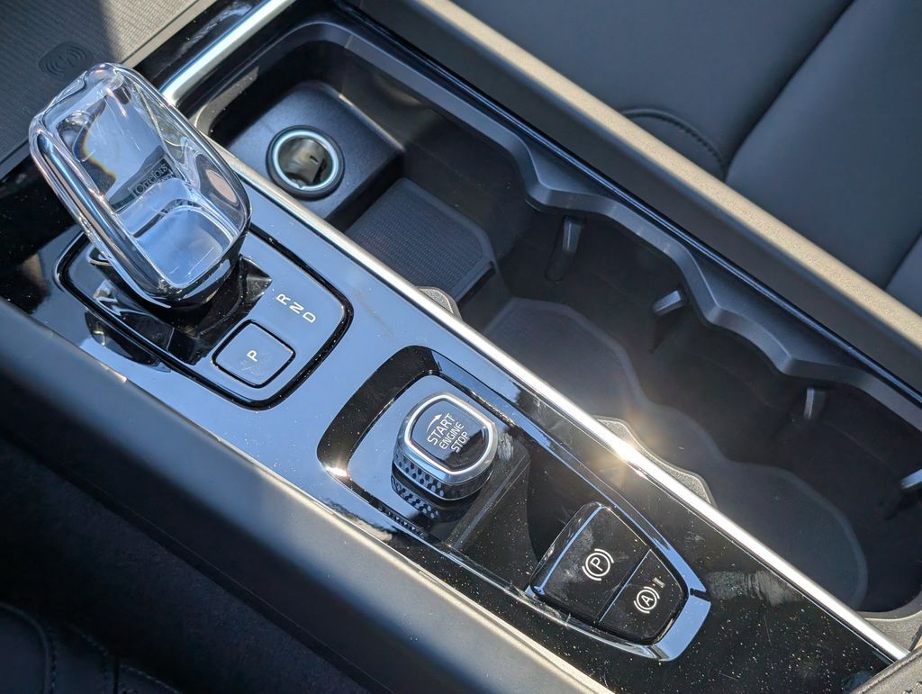 2026 Volvo XC60 Plug-In Hybrid T8 Plus Hunt Valley MD